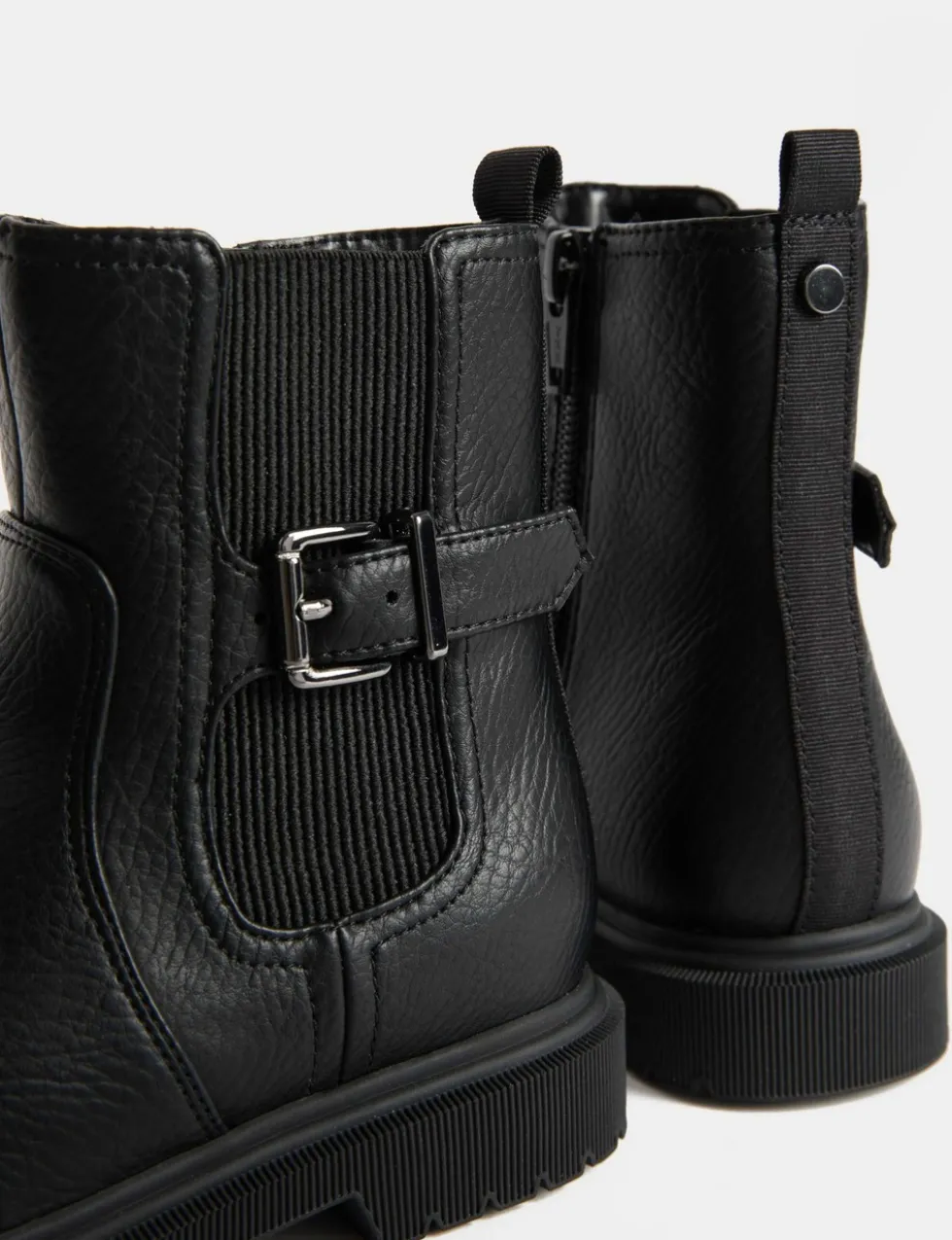 Kids' Chelsea Boots (4 Small - 6 Large)
