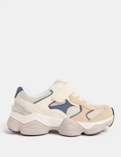 Kids' Chunky Freshfeet™ Riptape Trainers (4 Small - 3 Large)