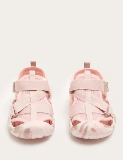 Kids' Closed Toe Trekkers (4 Small - 2 Large)