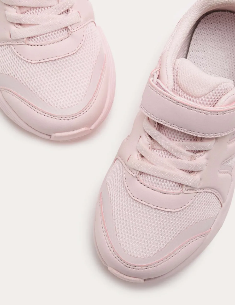 Kids' Freshfeet™ Riptape Trainers (4 Small - 2 Large)