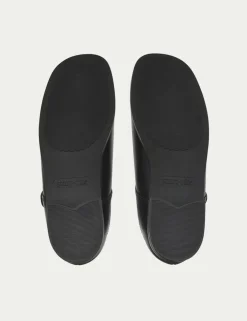 Kids' Leather Riptape School Shoes (13 Small - 5½ Large)