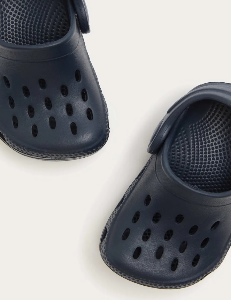 Kids' Mini Me Plain Clogs (3-4 Small)