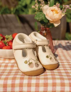 Kids' Squish Leather Shoes (3 1/2-5 Small)