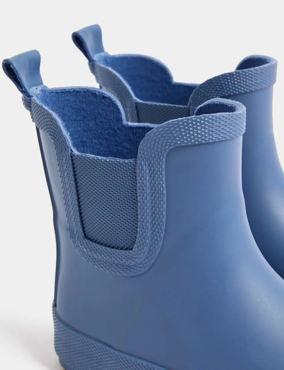 Kids' Wellies (4 Small - 2 Large)