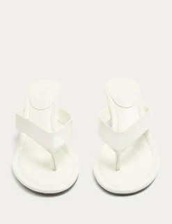 Kitten Heel Toe Post Sandals