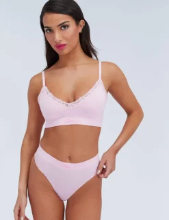 Lace Seamless Non Wired Bralette