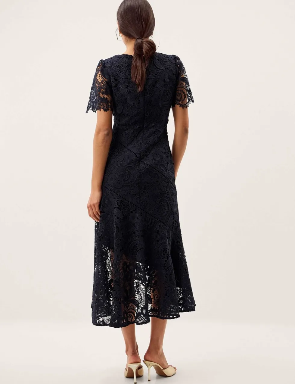 Lace Sweetheart Neckline Midi Skater Dress