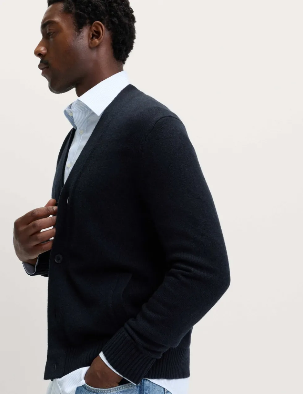Lambswool Blend V-Neck Cardigan