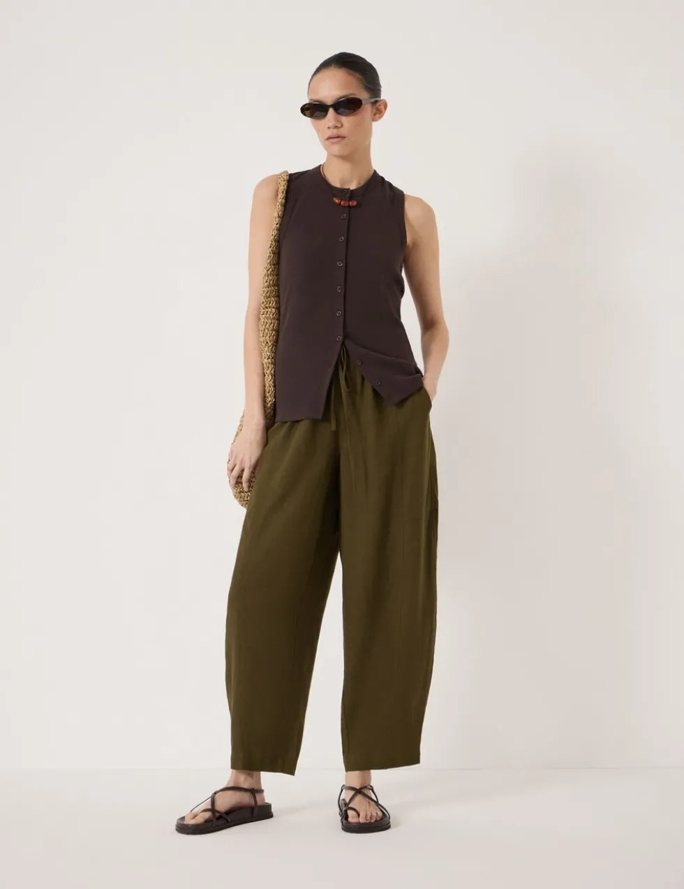 Linen Blend Barrel Leg Trousers