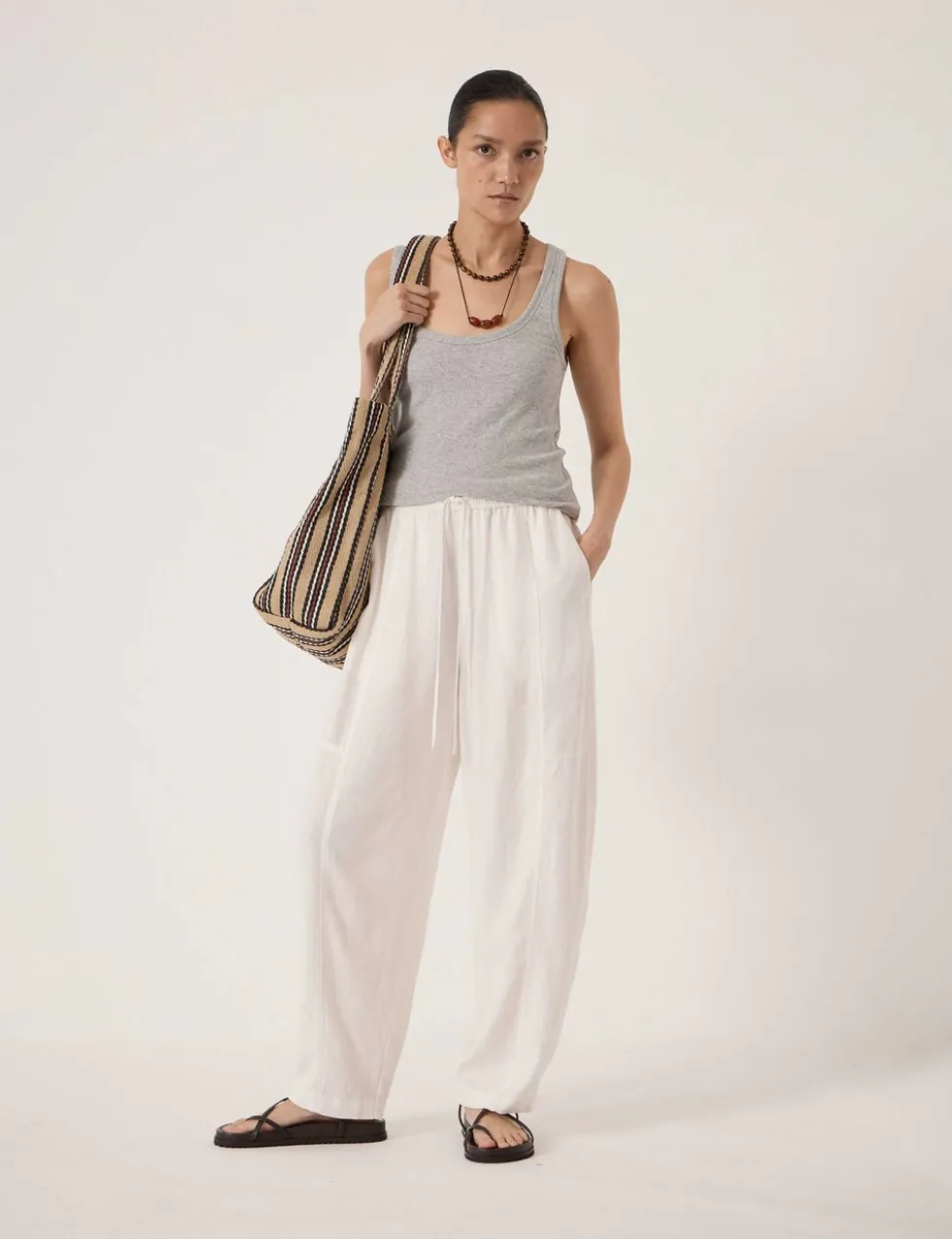 Linen Blend Barrel Leg Trousers