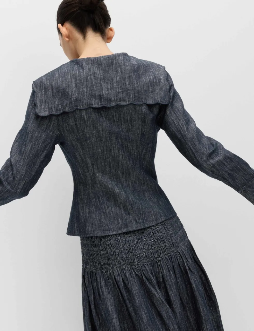 Linen Blend Denim Scallop Collar Shirt
