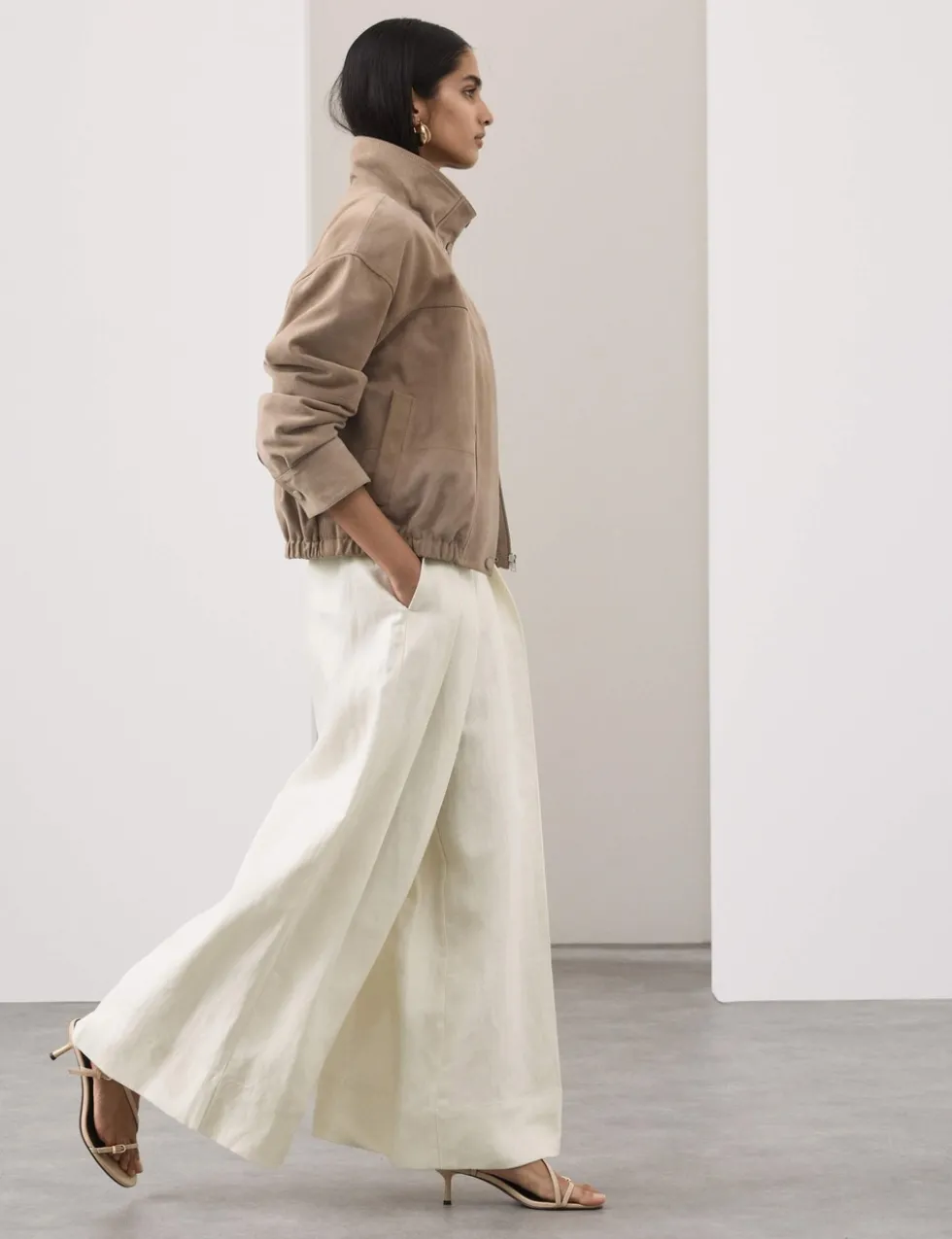 Linen Blend Pleat Front Wide Leg Trousers