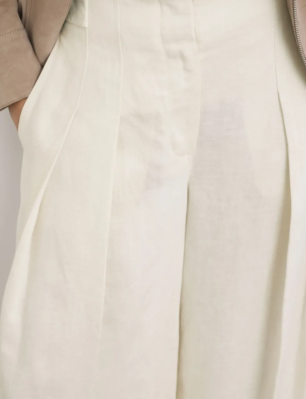 Linen Blend Pleat Front Wide Leg Trousers