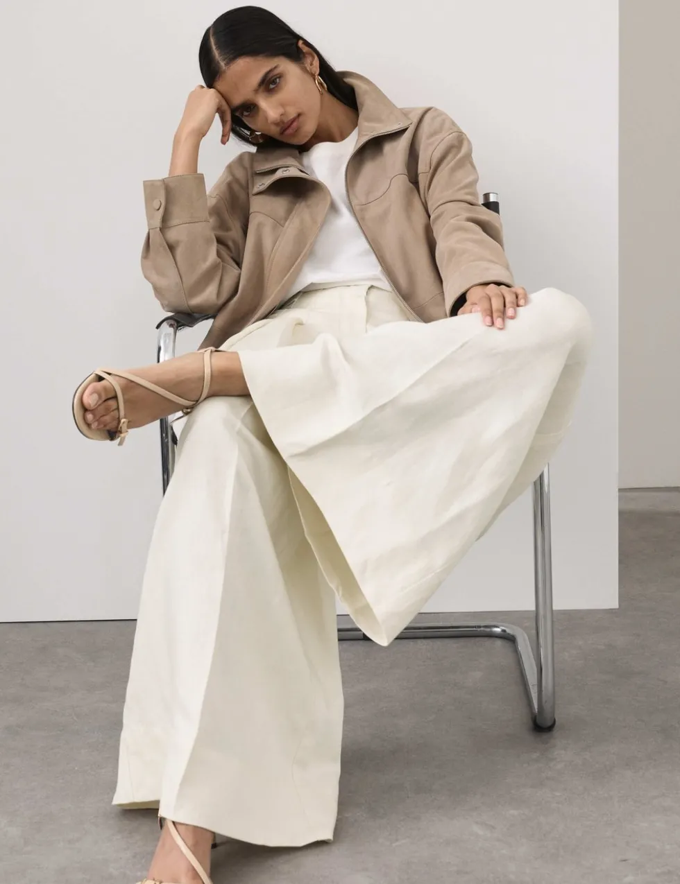 Linen Blend Pleat Front Wide Leg Trousers