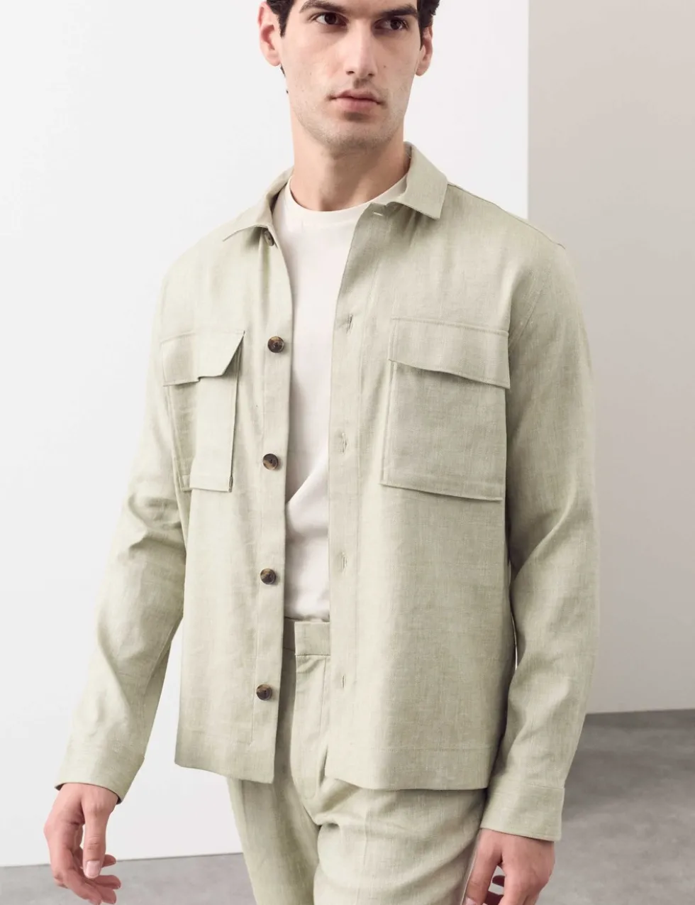 Linen Blend Twill Performance Overshirt
