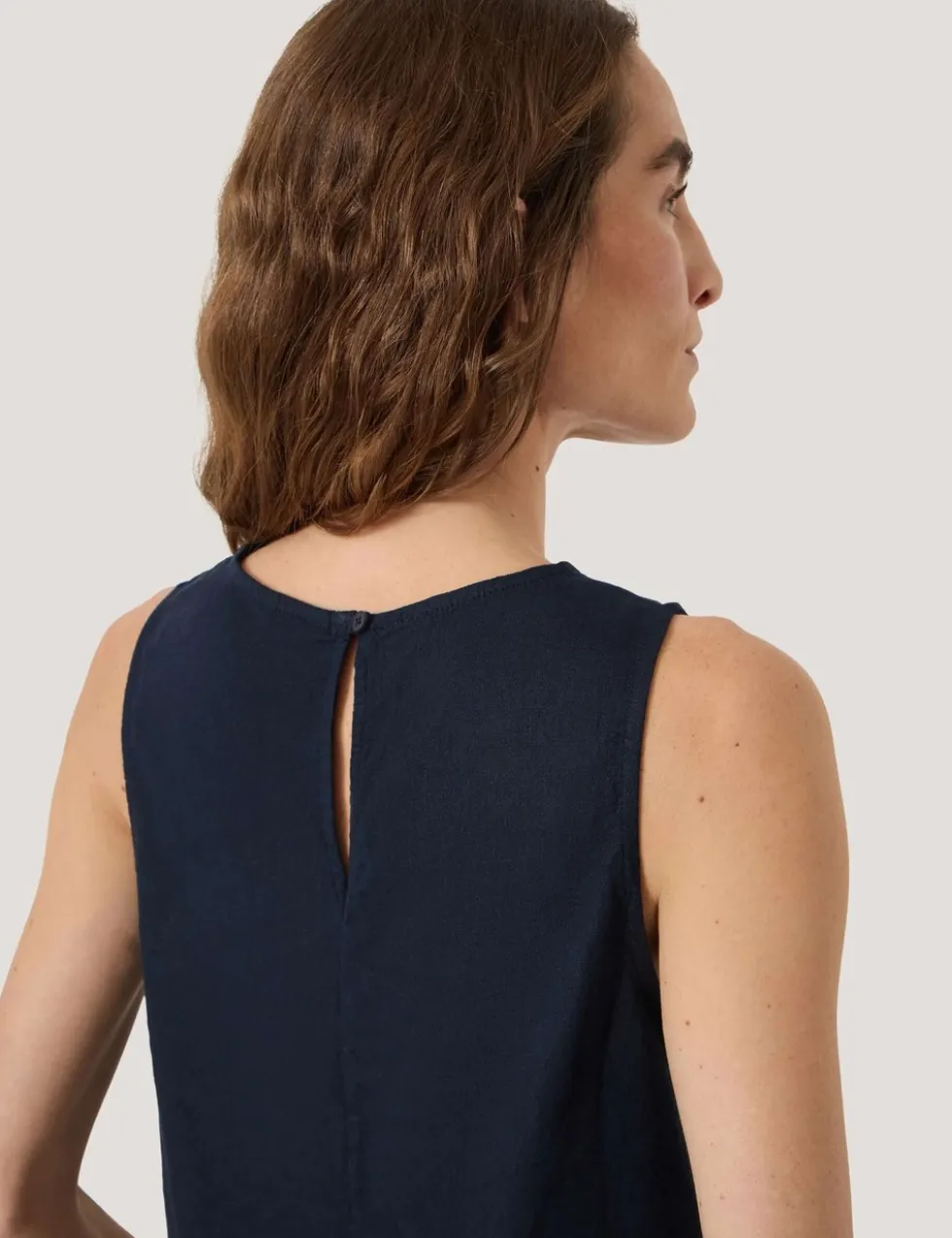 Linen Blend Twist Front Top
