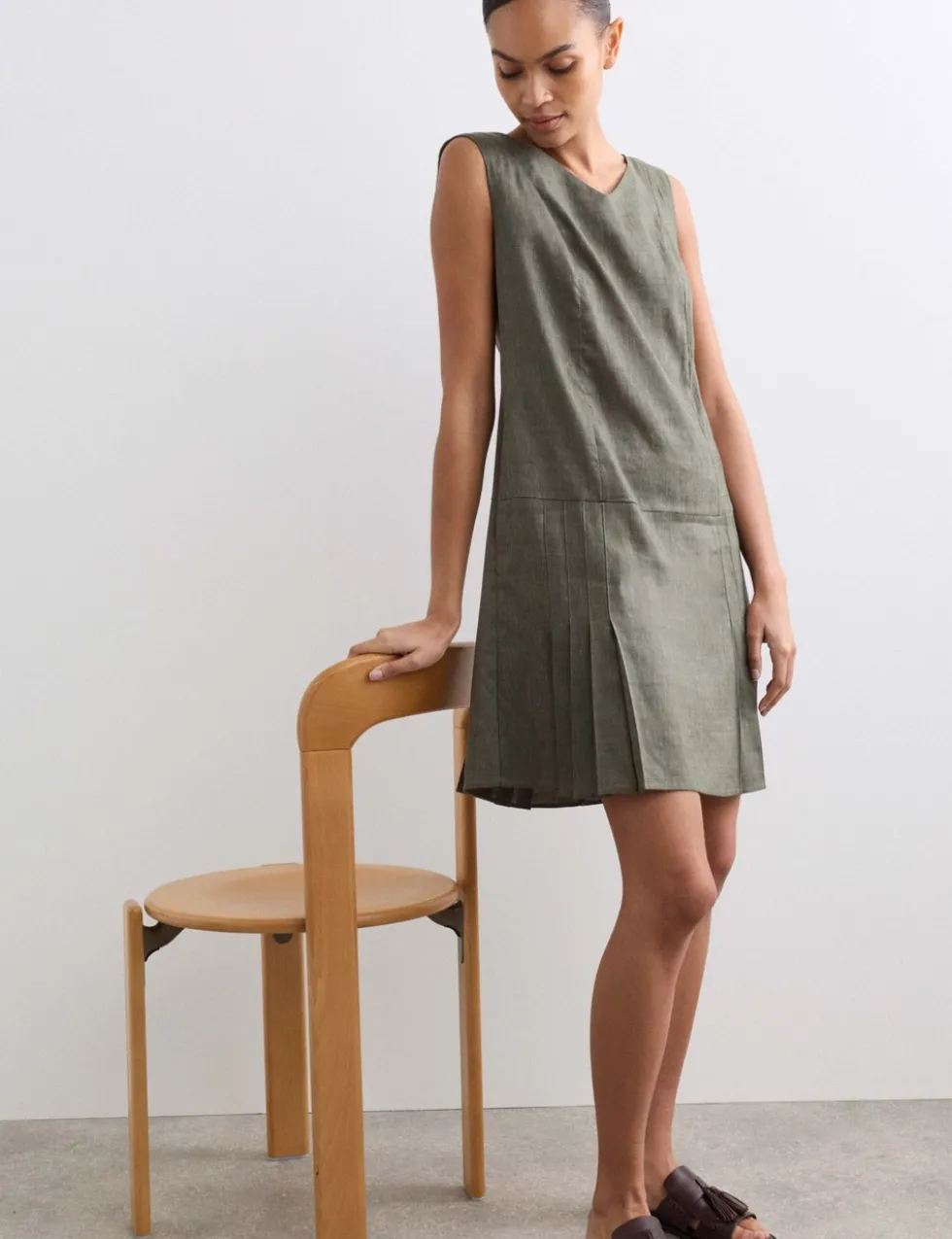Linen Blend V-Neck Knee Length Shift Dress