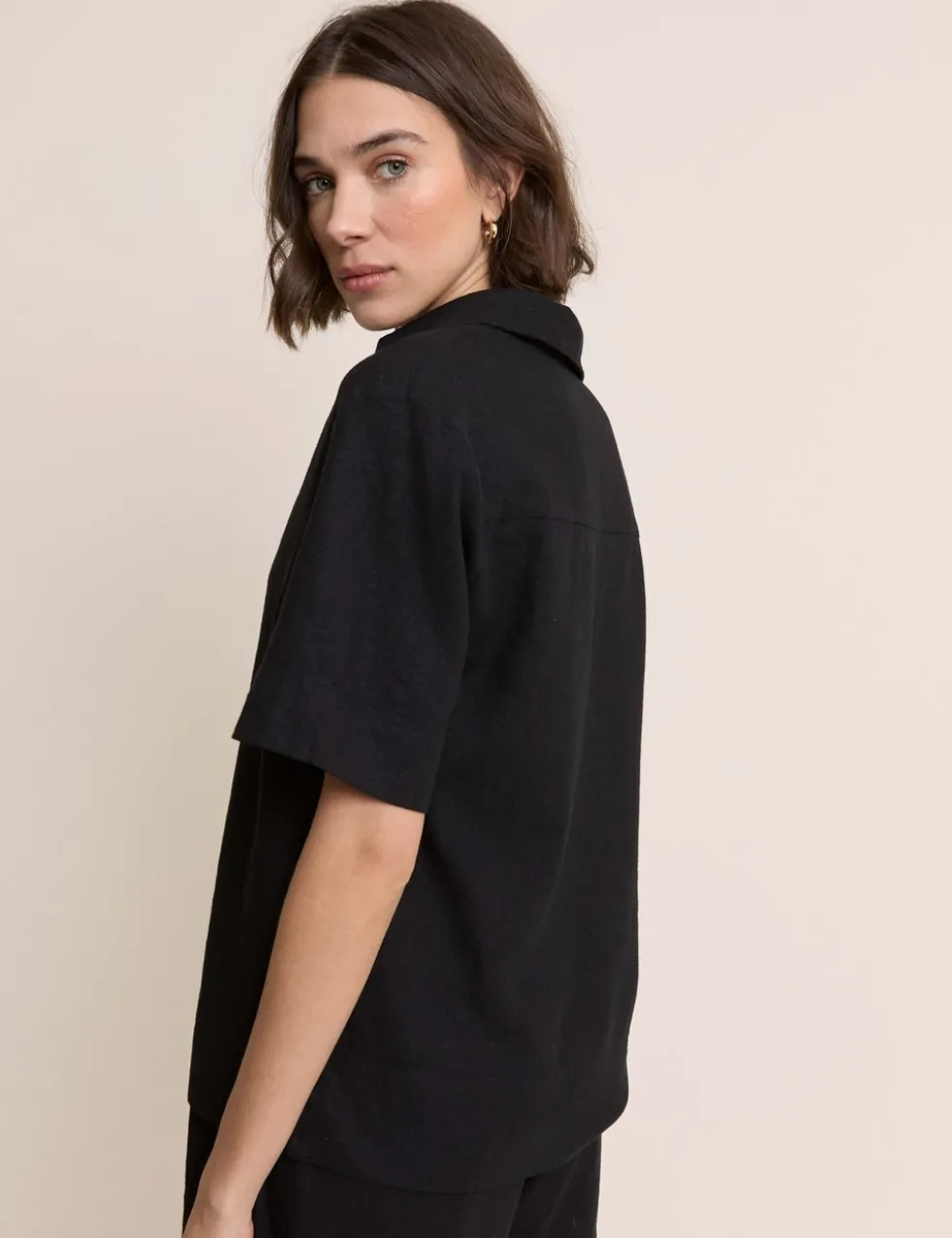 Linen Rich Collared V-Neck T-Shirt