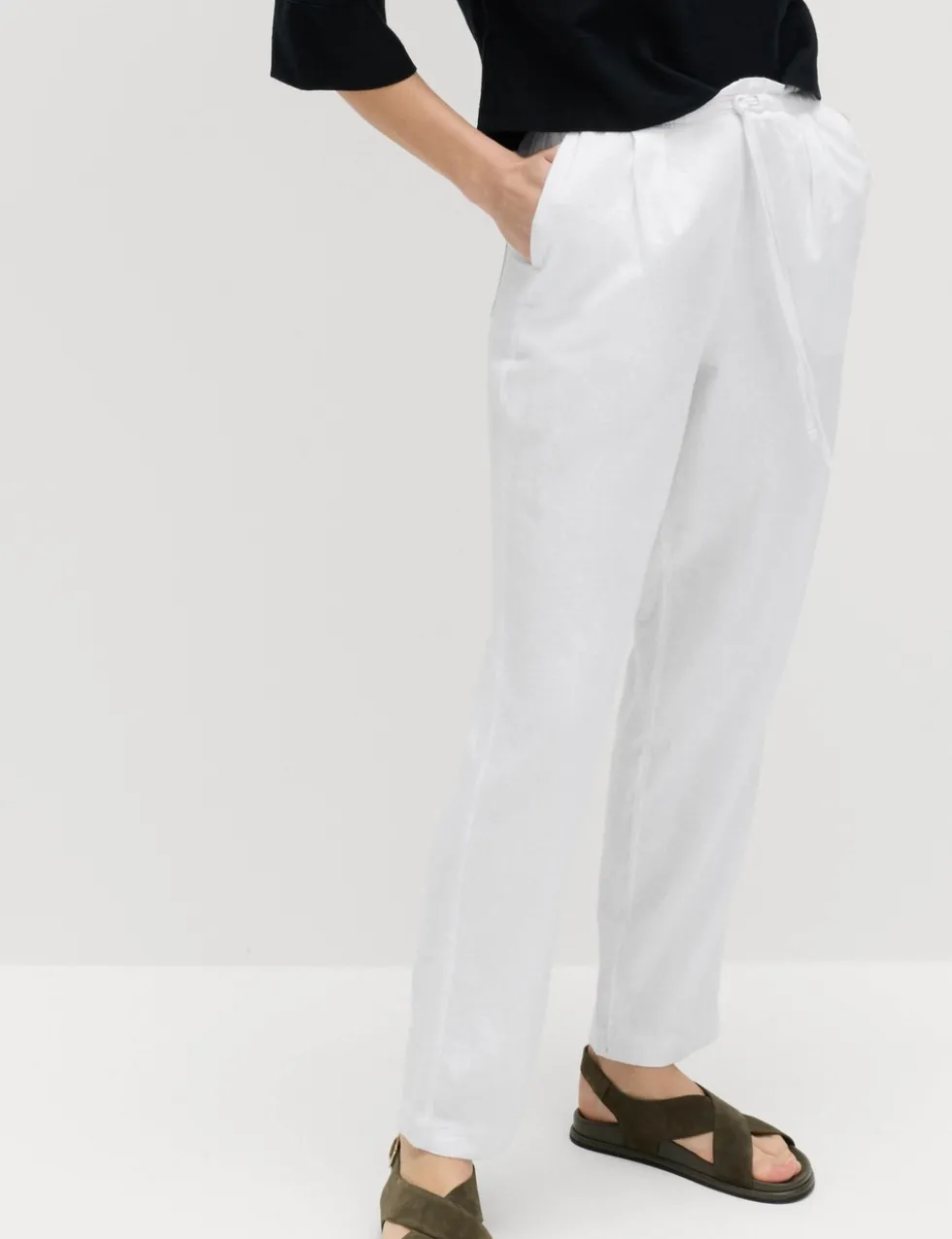 Linen Rich Elasticated Waist Tapered Trousers