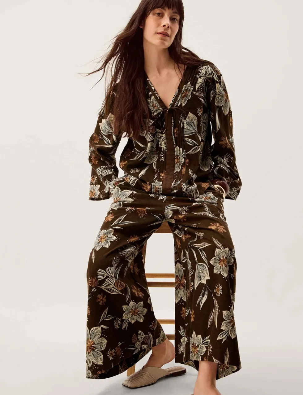 Linen Rich Floral Straight Leg Cropped Trousers