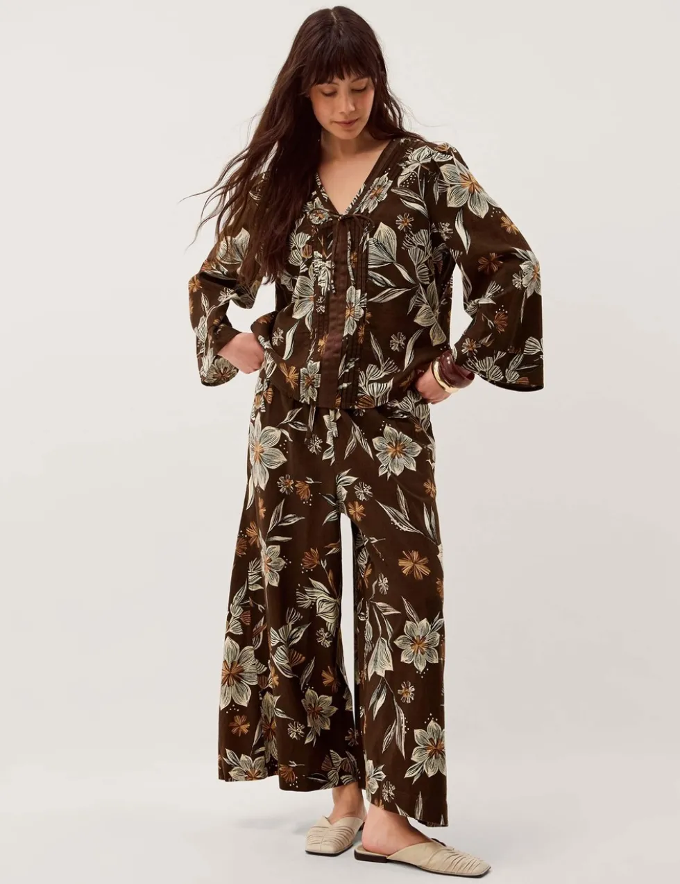 Linen Rich Floral Straight Leg Cropped Trousers