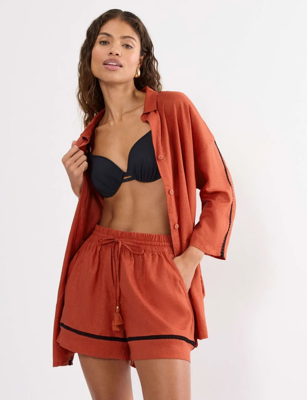 Linen Rich High Waisted Shorts
