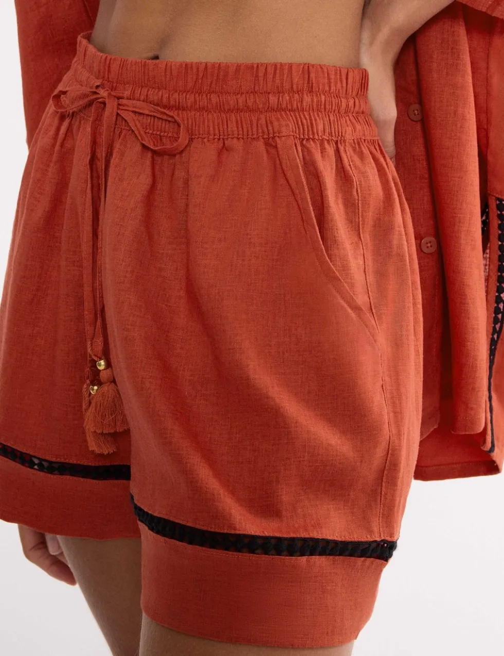 Linen Rich High Waisted Shorts
