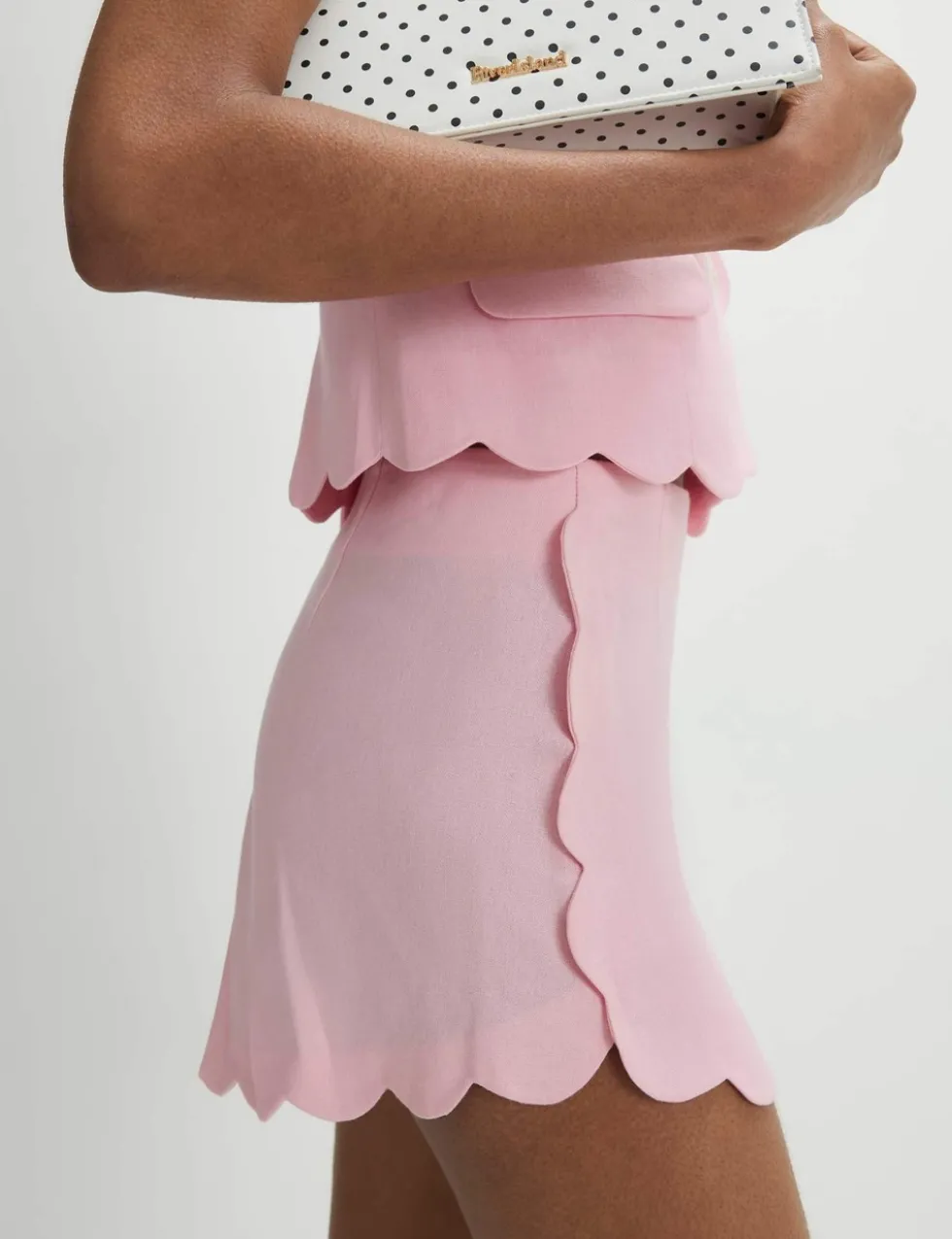Linen Rich High Waisted Scallop Shorts