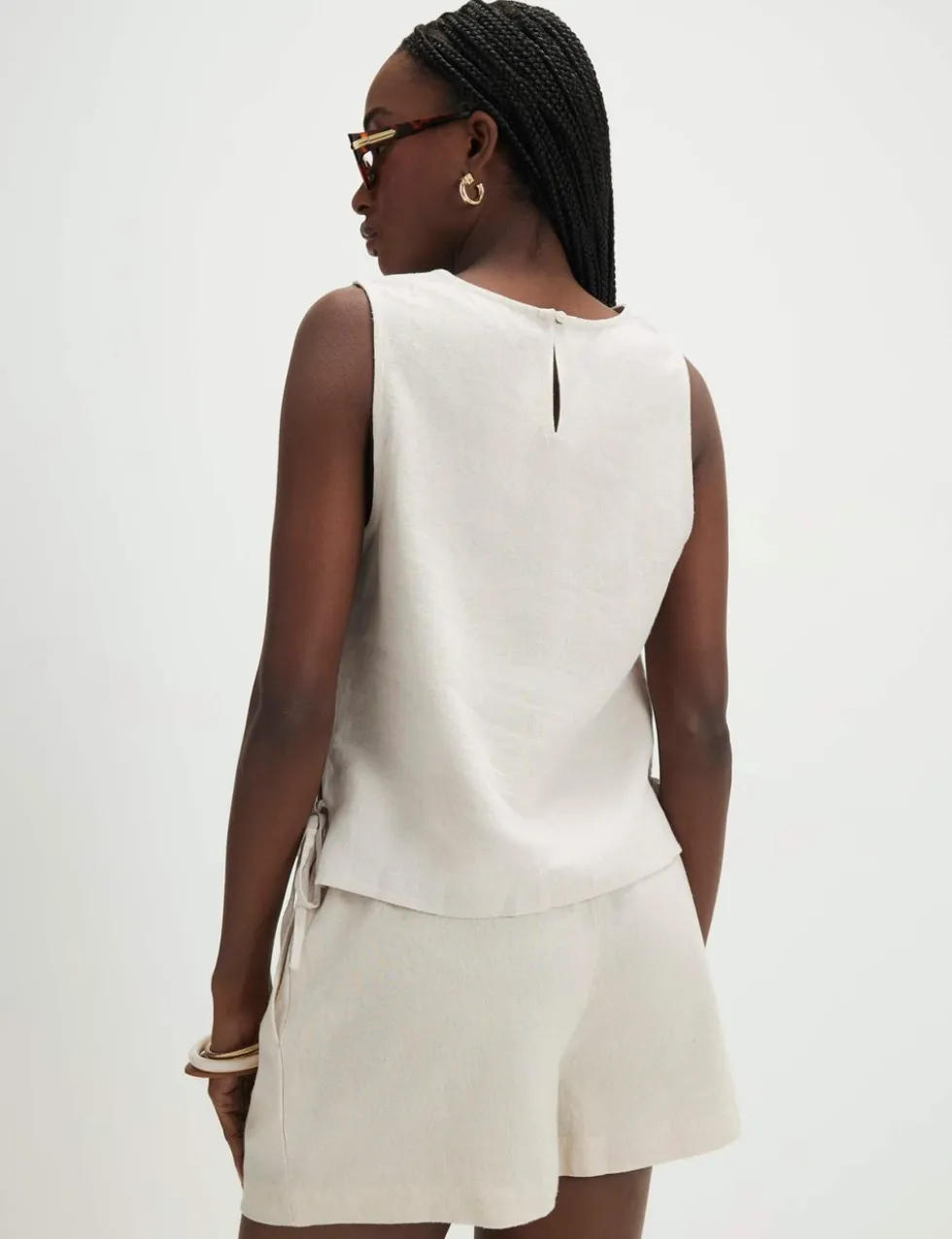 Linen Rich Keyhole Tank Top