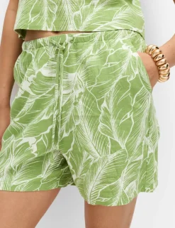 Linen Rich Palm Print Shorts