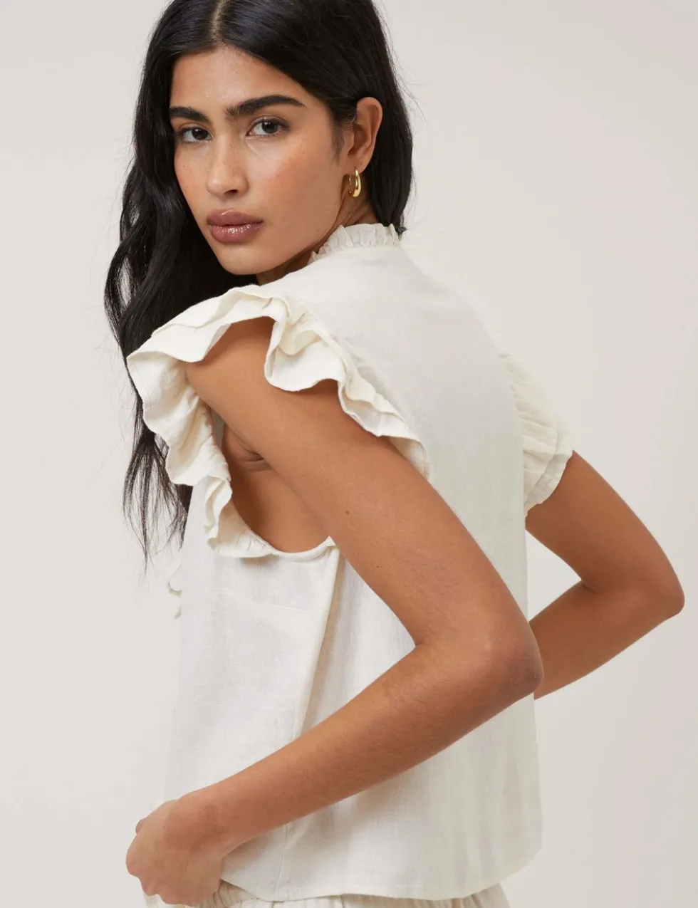 Linen Rich Tie Front Ruffle Top