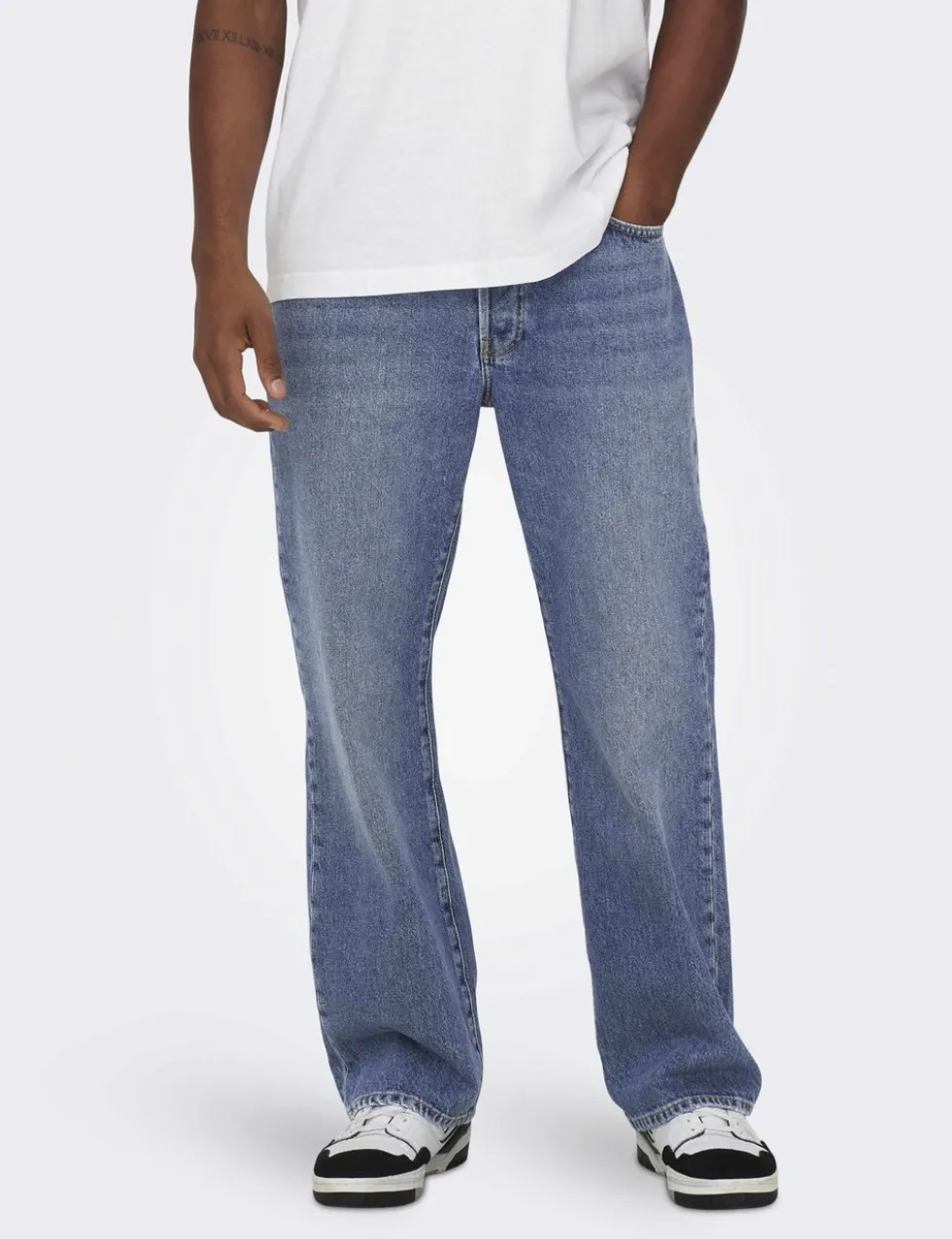 Loose Fit 5 pocket Jeans