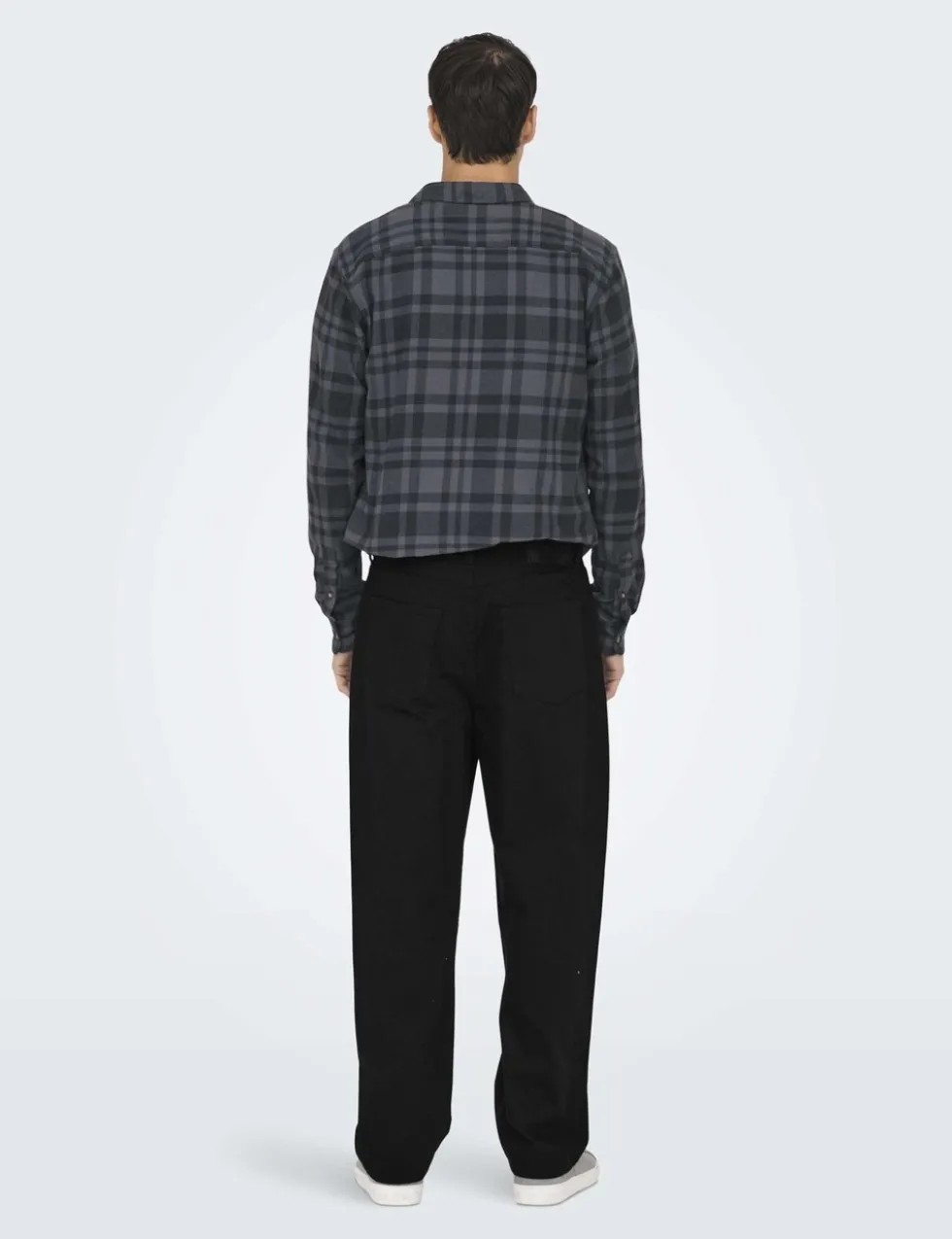 Loose Fit 5 Pocket Rigid Jeans