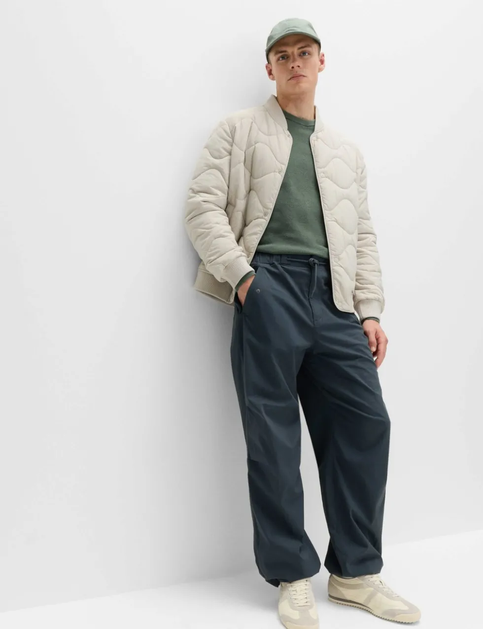 Loose Fit Elasticated Waist Parachute Trousers