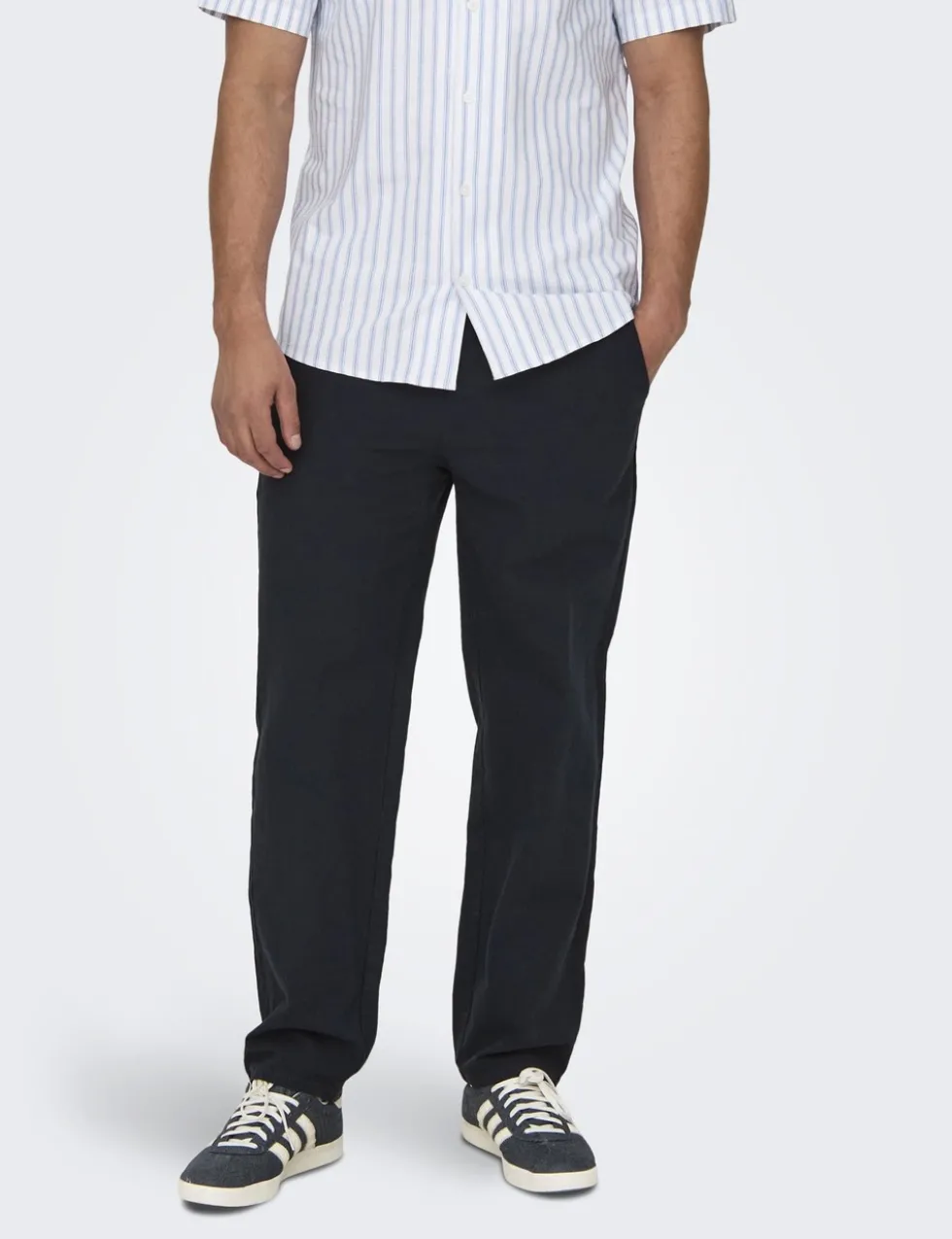 Loose Fit Lightweight Trousers with Linen