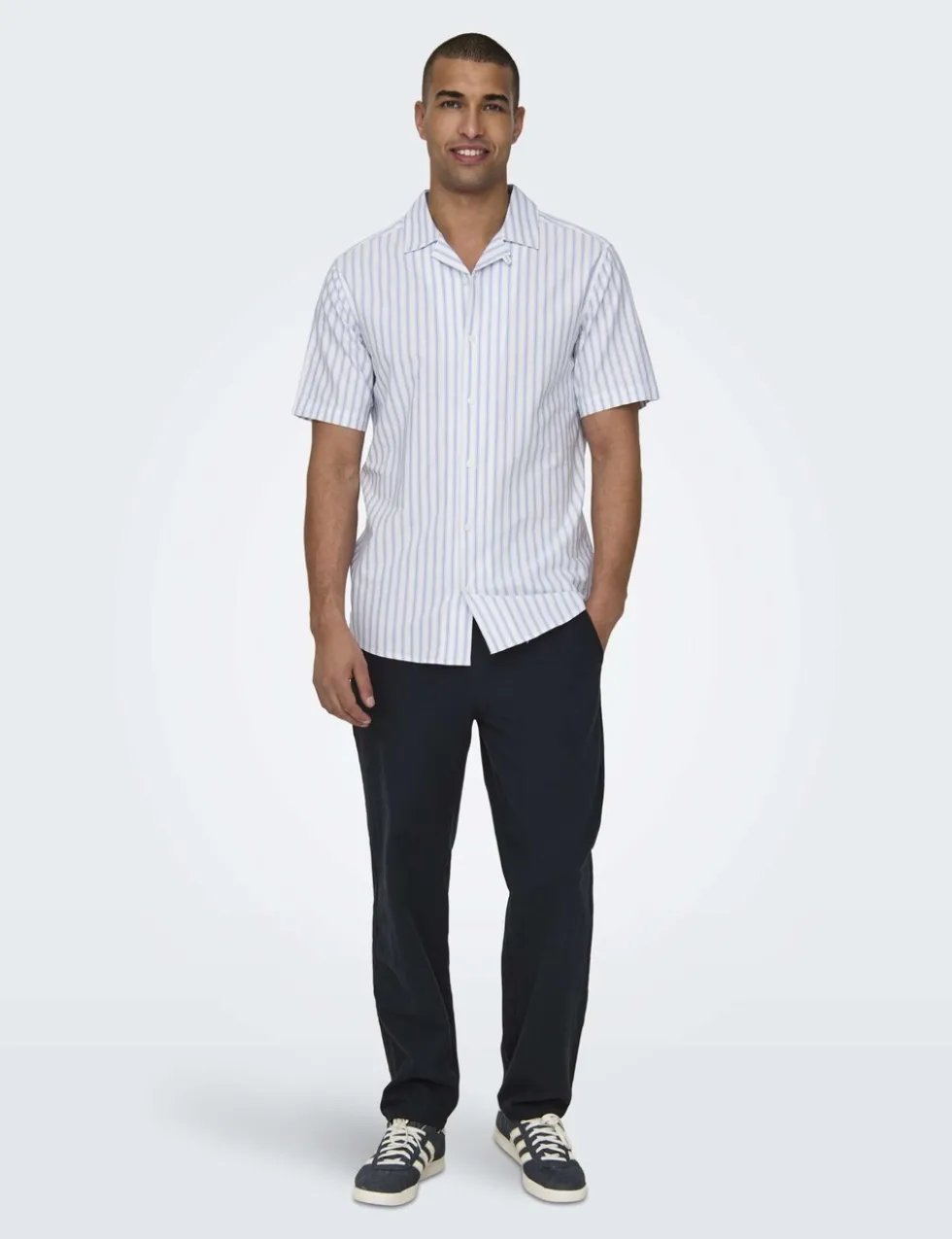 Loose Fit Lightweight Trousers with Linen