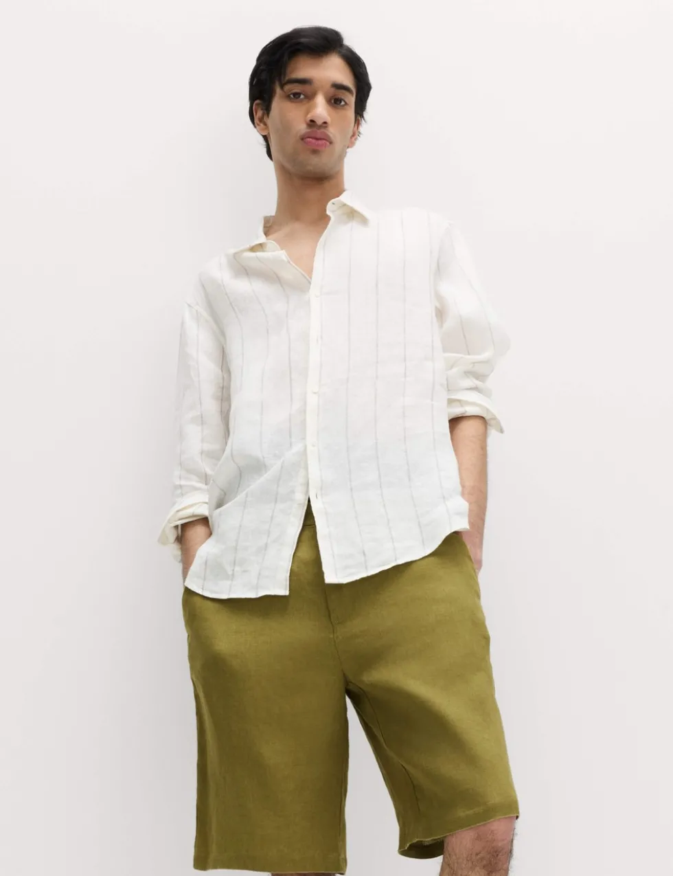 Loose Fit Pure Linen Chino Shorts