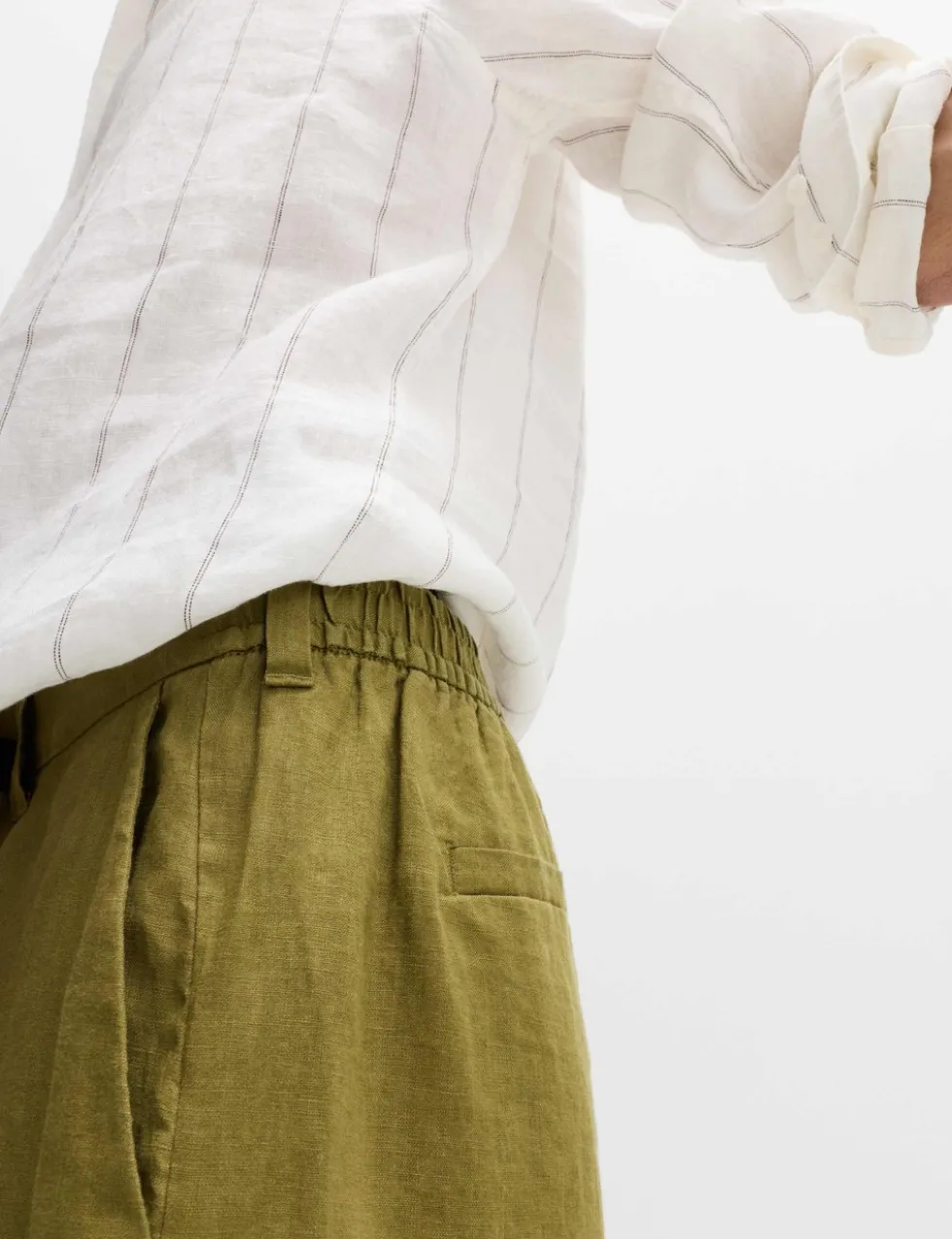 Loose Fit Pure Linen Chino Shorts