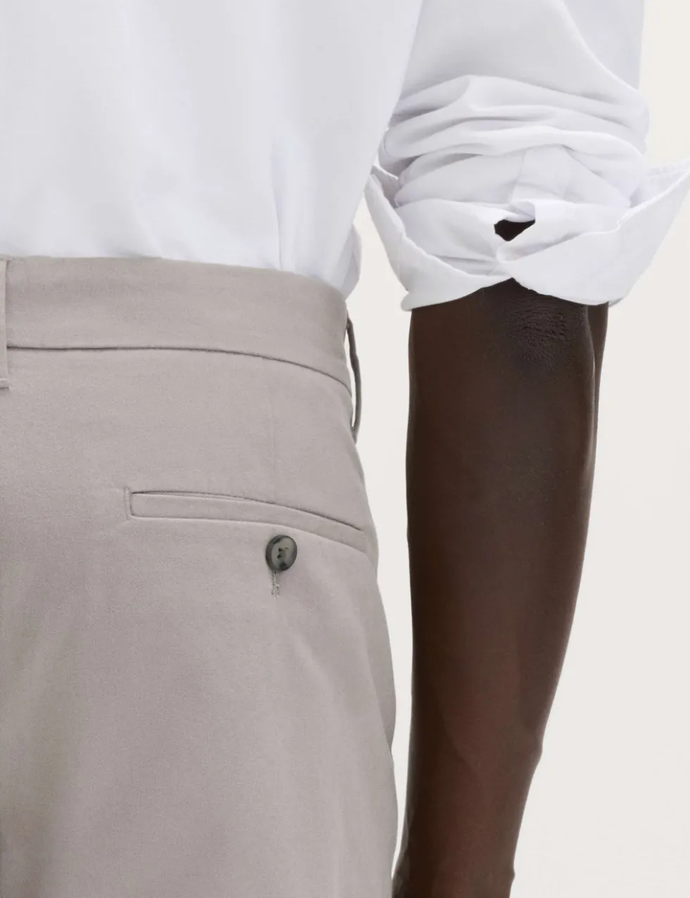 Loose Fit Stretch Chino Shorts