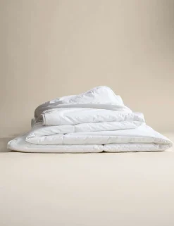 Luxury Down Alternative 4.5 Tog Duvet
