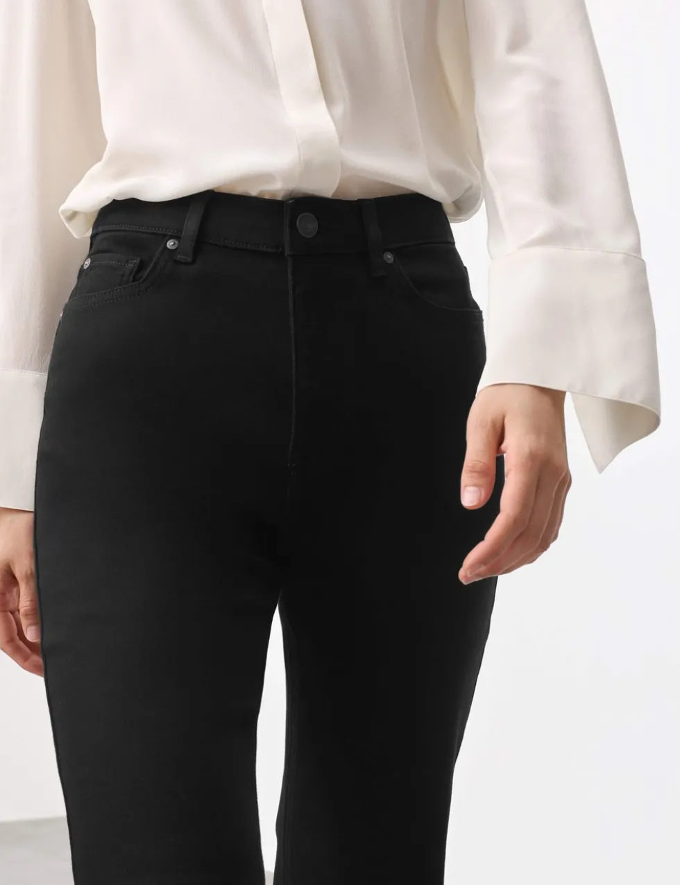 Lyocell Blend High Waisted Flared Jeans
