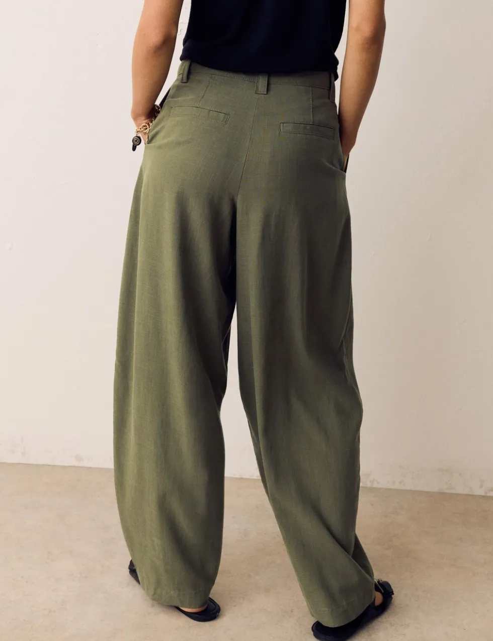 Lyocell Rich Barrel Trousers