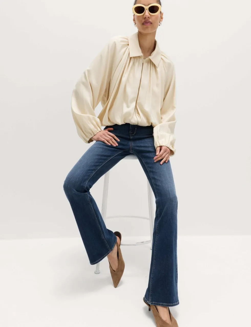 Magic Shaping High Waisted Slim Flare Jeans