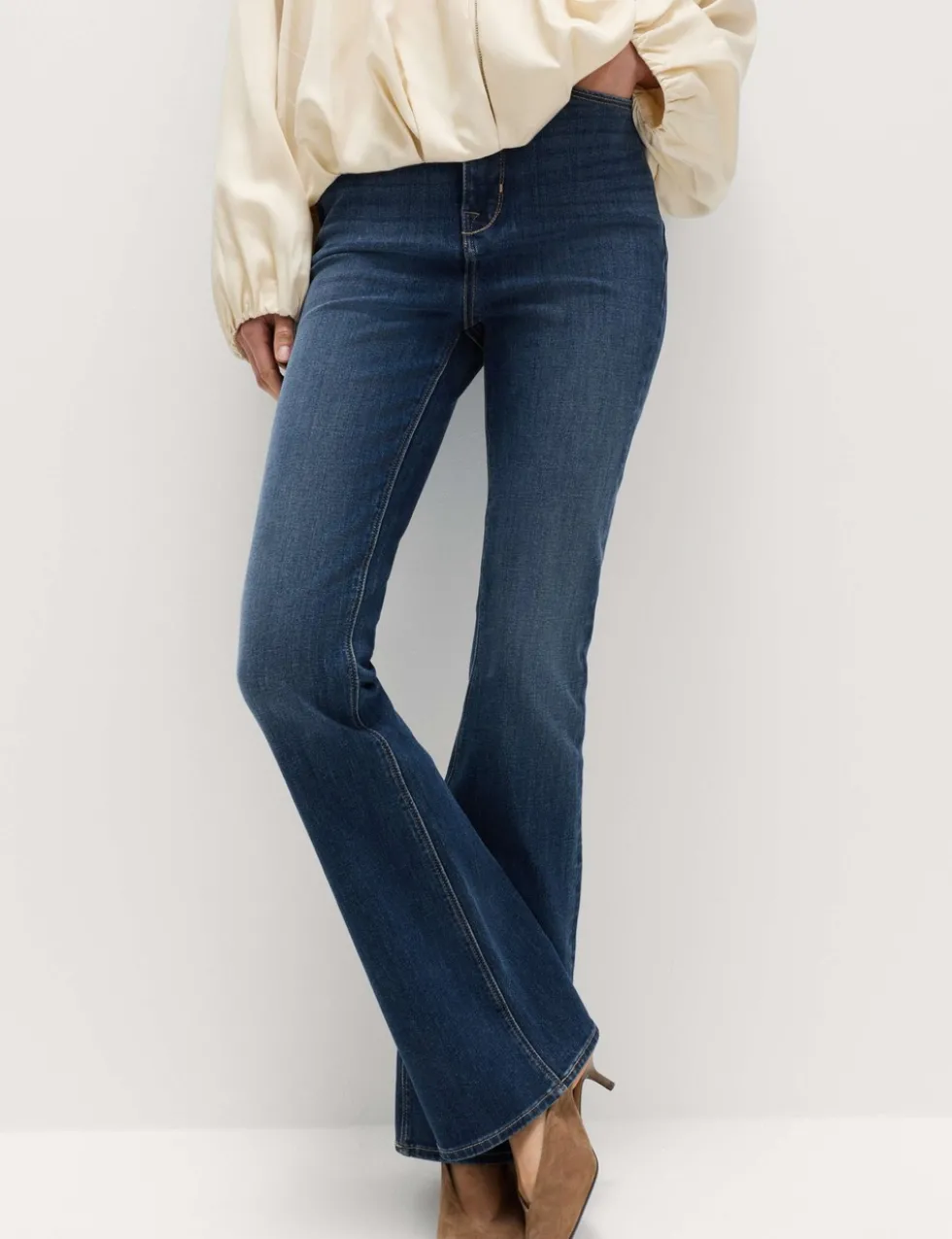Magic Shaping High Waisted Slim Flare Jeans