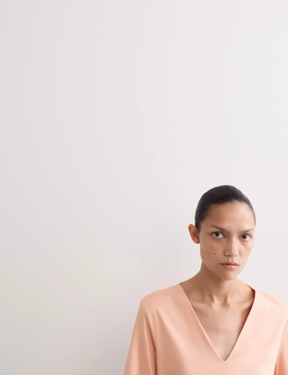 Mercerised Cotton V-Neck Boxy T-shirt
