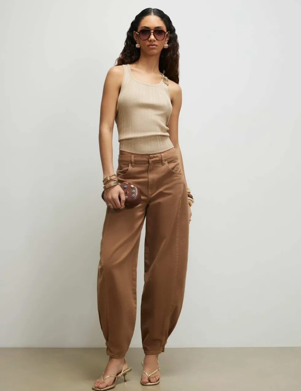 Metallic Scoop Neck Fitted Knitted Vest