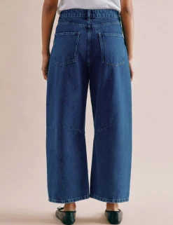 Mid Rise Barrel jeans