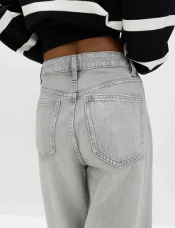 Mid Rise Barrel Jeans
