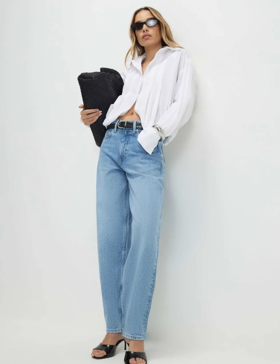 Mid Rise Barrel Leg Jeans