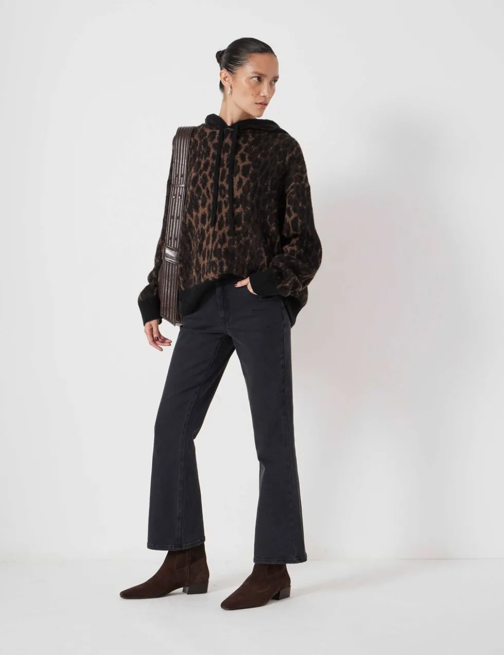 Mid Rise Bootcut Cropped Jeans